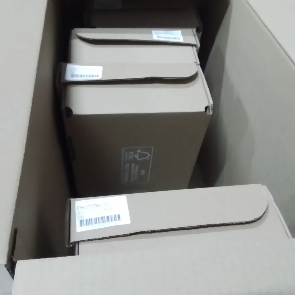 BOXED BRAND NEW APPROXIMATELY 5 SIMPLY BE OSLO EXTRA WIDE SHOES SIZE 6 ECRU