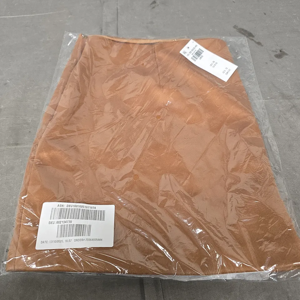 ABERCROMBIE & FITCH BROWN SUEDE-LOOK SKORT – SIZE LARGE