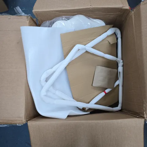 LEISURE CHAIR – BEIGE (1 PIECE/CARTON)