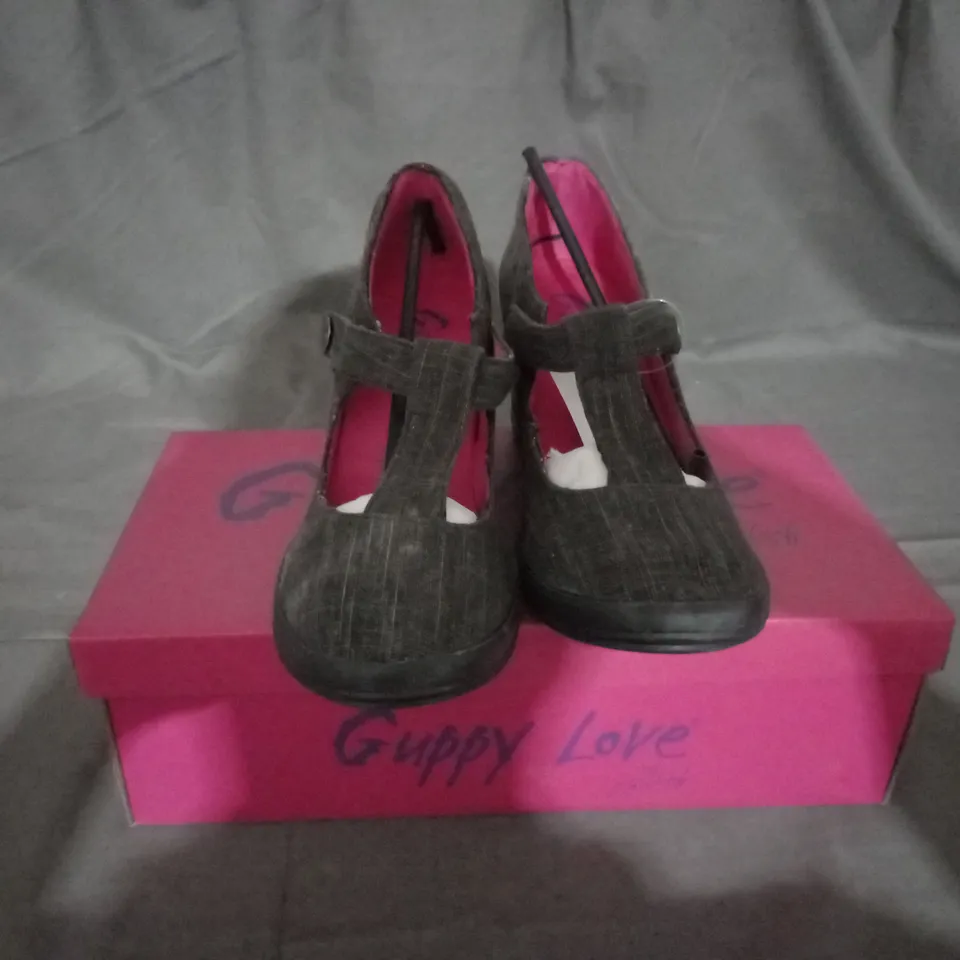 APPROXIMATELY 9 BOXED PAIRS OF GUPPY LOVE BY BLOWFISH WEDGE SHOES IN VARIOUS SIZES TO INCLUDE SIZE 39.5EU