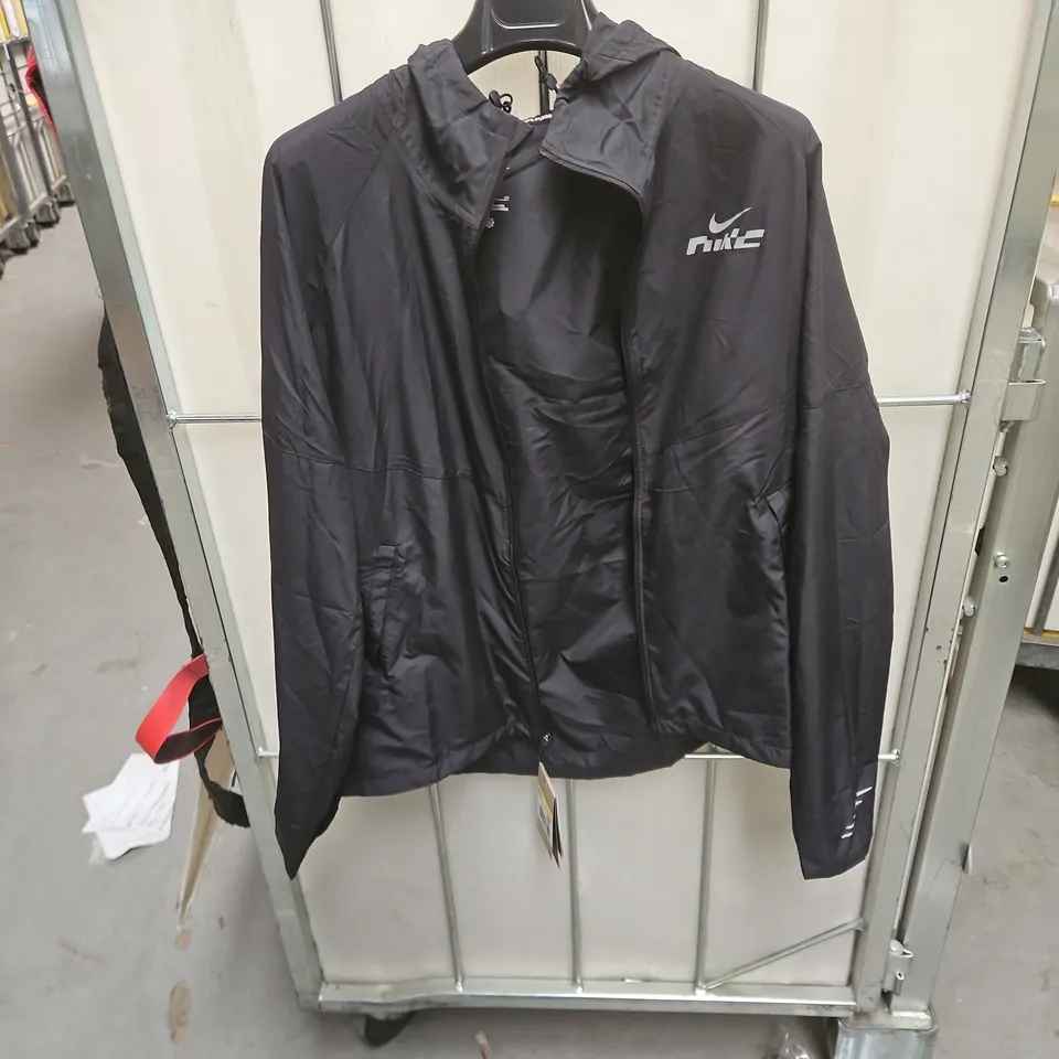 NIKE RUNNING JACKET – BLACK, HOODED, ZIP FRONT UK S