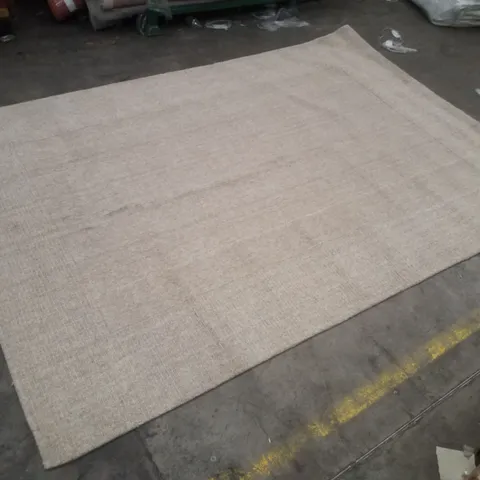 QUALITY DESIGNER AREA RUG APPROXIMATELY 200Γ280CM