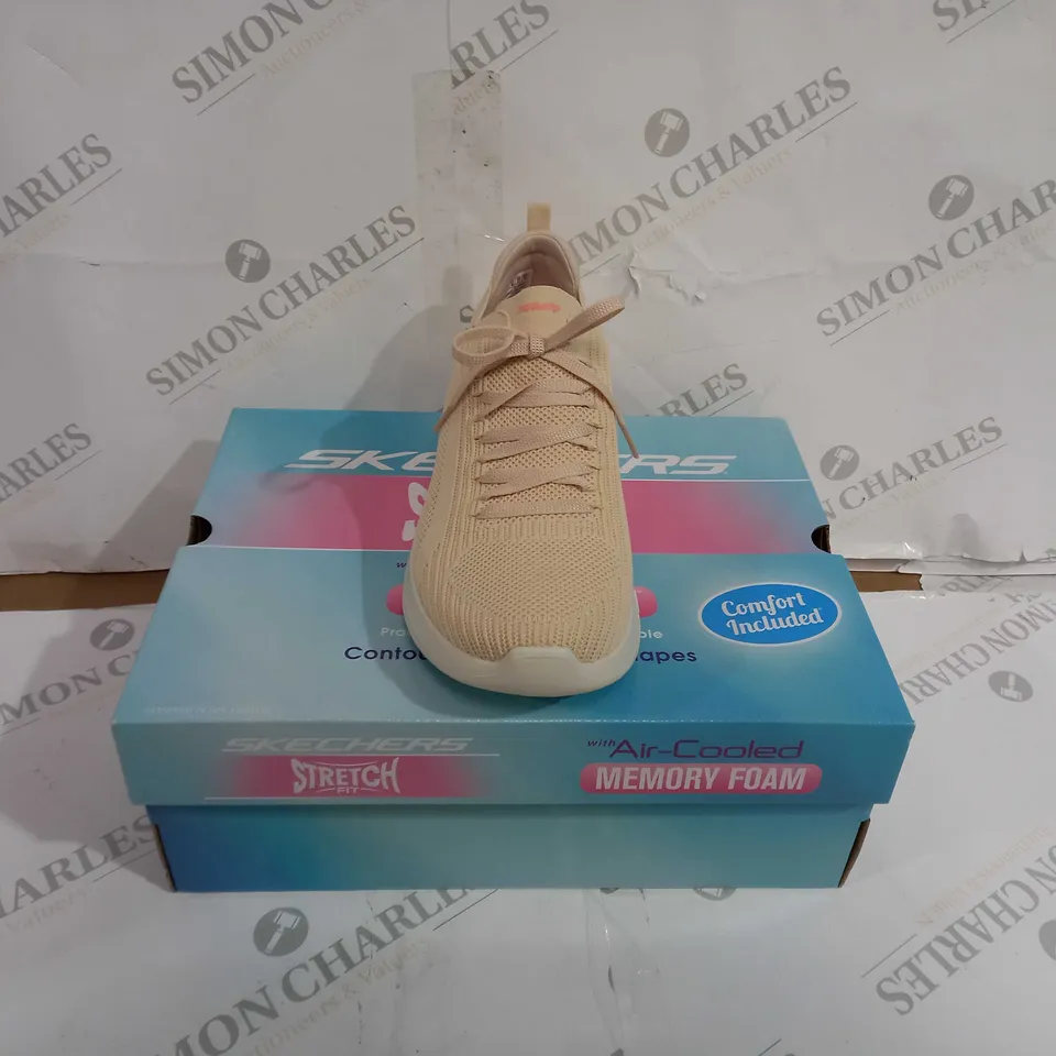 BOXED PAIR OF SKECHERS STRETCH FIT ULTRA FLEX 3.0 SHOES NATURAL UK SIZE 7