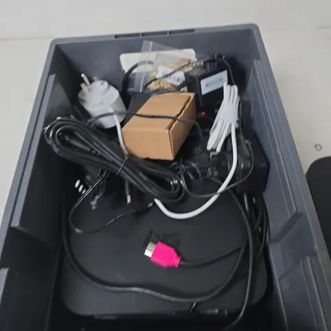 TOTE OF APPROXIMATELY 10 ASSORTED ITEMS TO INCLUDE: SKY BOX