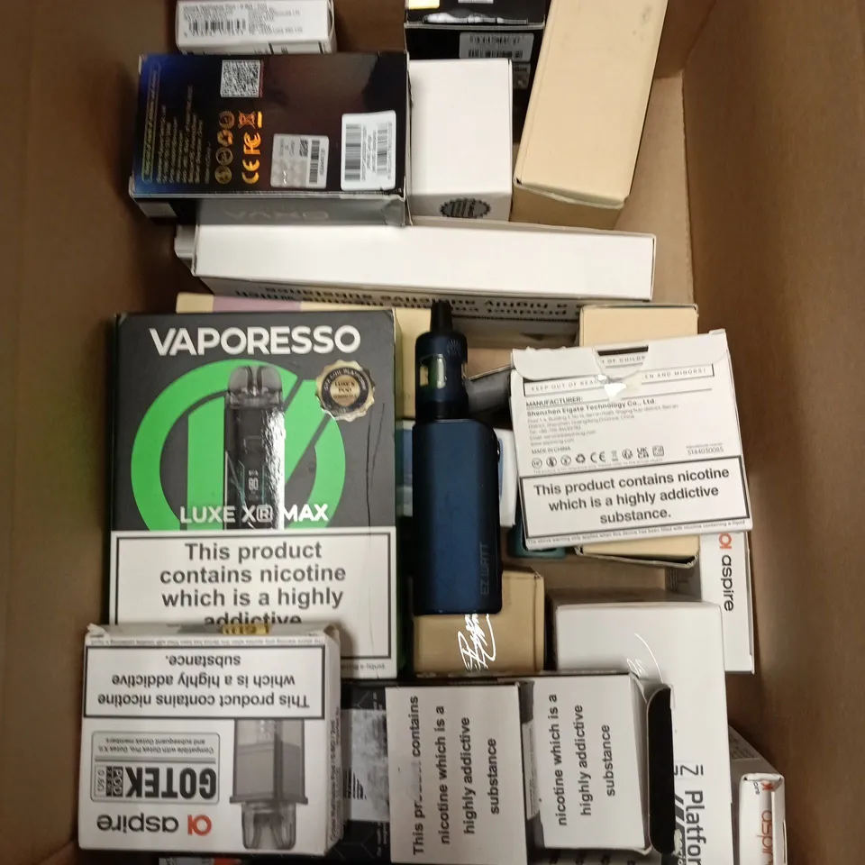 APPROXIMATELY 15 ASSORTED E-CIGARETTE PRODUCTS TO INCLUDE - PLEXUS, INNOKIN, SMOK ETC