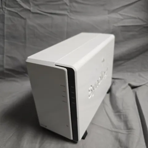 SYNOLOGY DISKSTATION 2-BAY ENCLOSURE - DS220J