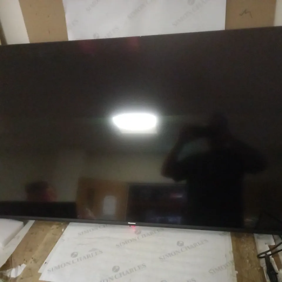 HISENSE E7HQTUK 55" SMART 4K ULTRA HD HDR QLED TV [COLLECTION ONLY]