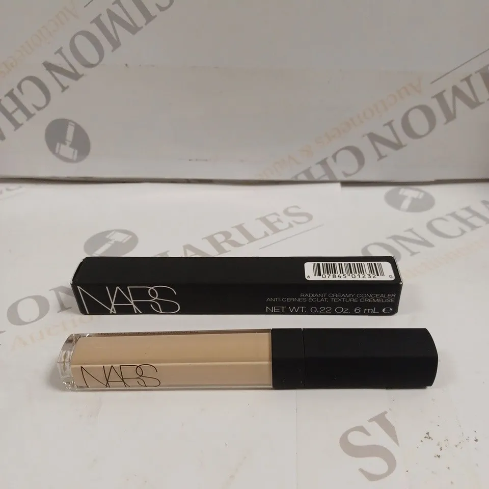 BOXED NARS RADIANT CREAMY CONCEALER - LIGHT 2 VANILLA 