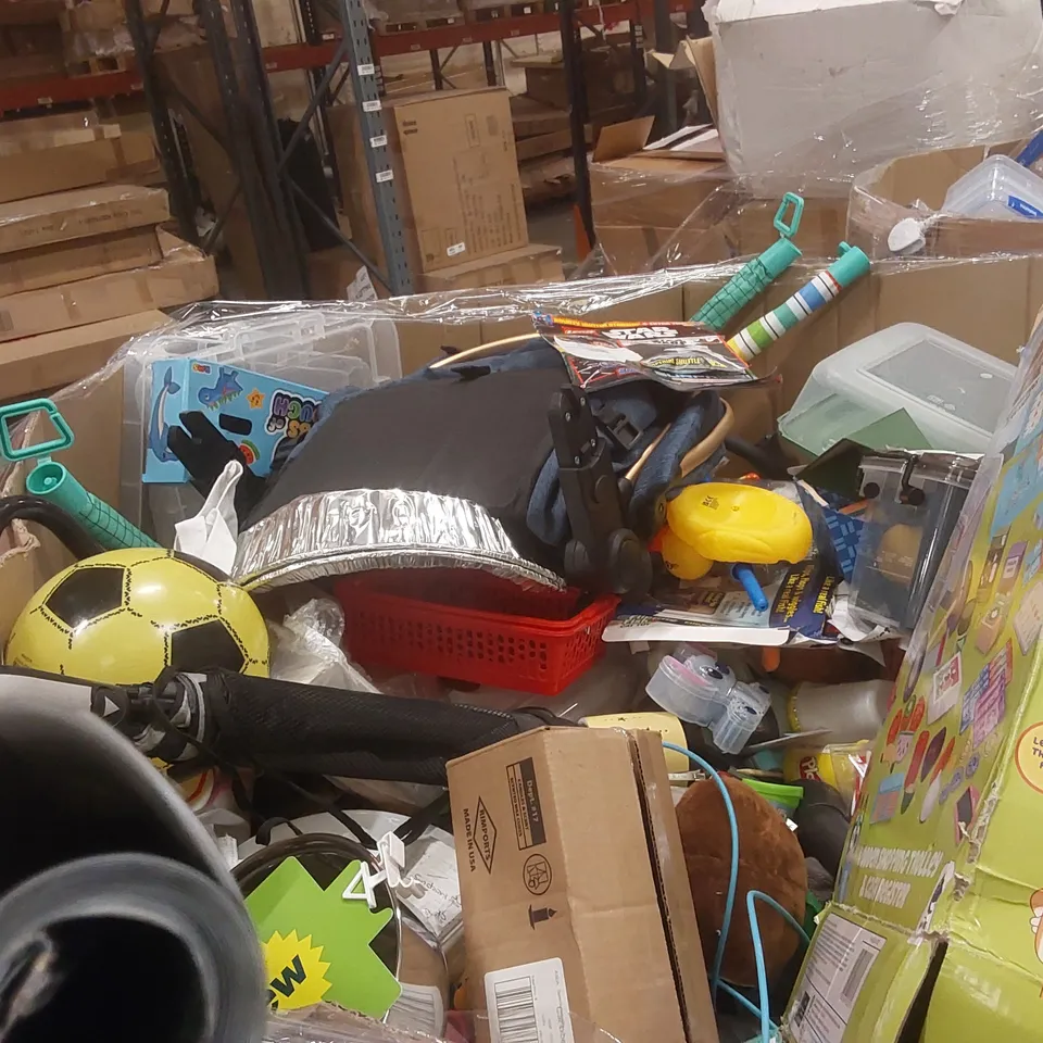 PALLET CONTAINING A VERY LARGE QUANTITY OF ASSORTED ITEMS INCLUDING: VARIOUS CHILDREN'S TOYS, TOY MONSTER TRUCK, UMBRELLA ECT
