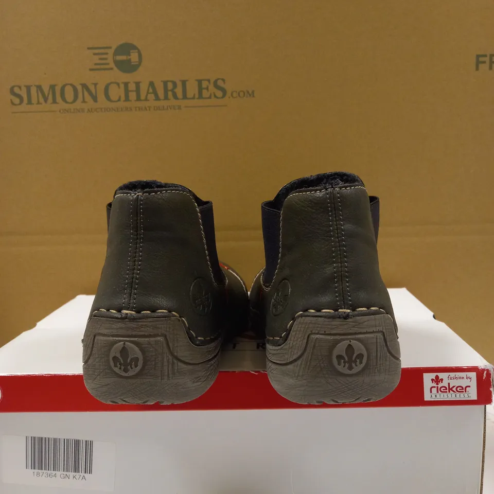 RIEKER CHELSEA BOOTS SIZE 7.5