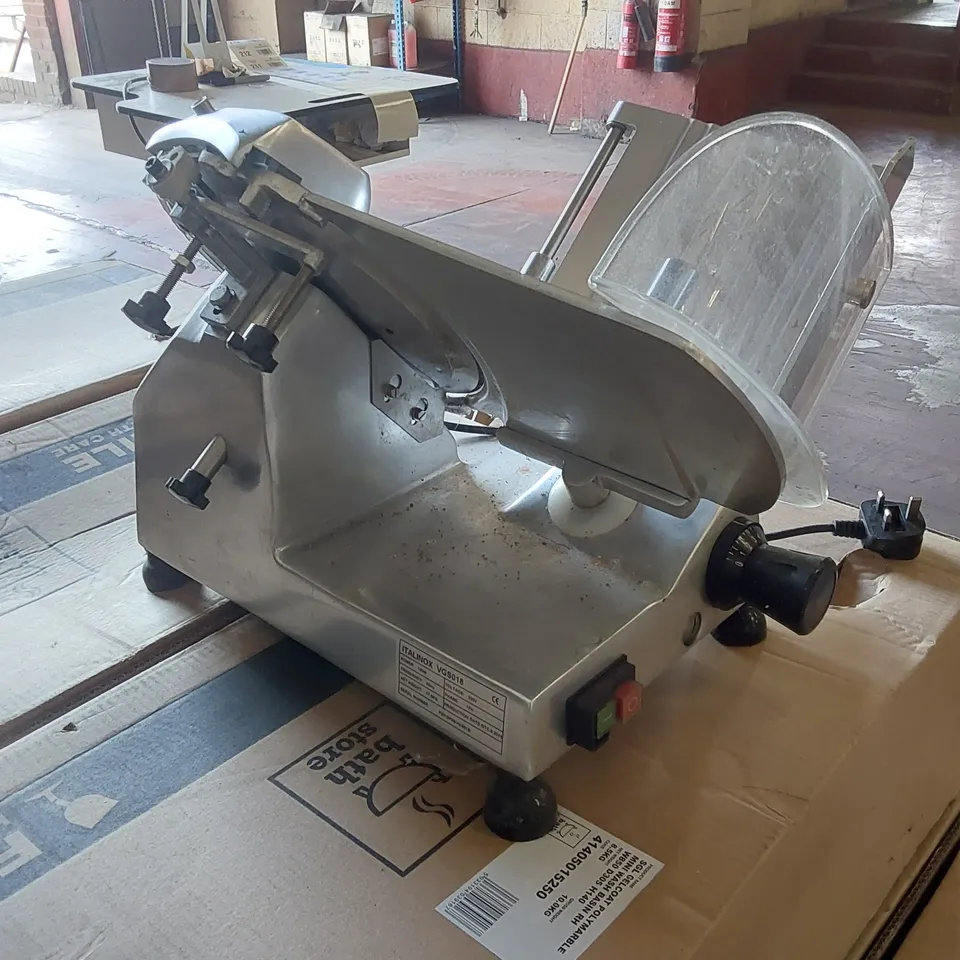 ITALINOX VGS018 COMMERCIAL MEAT SLICER