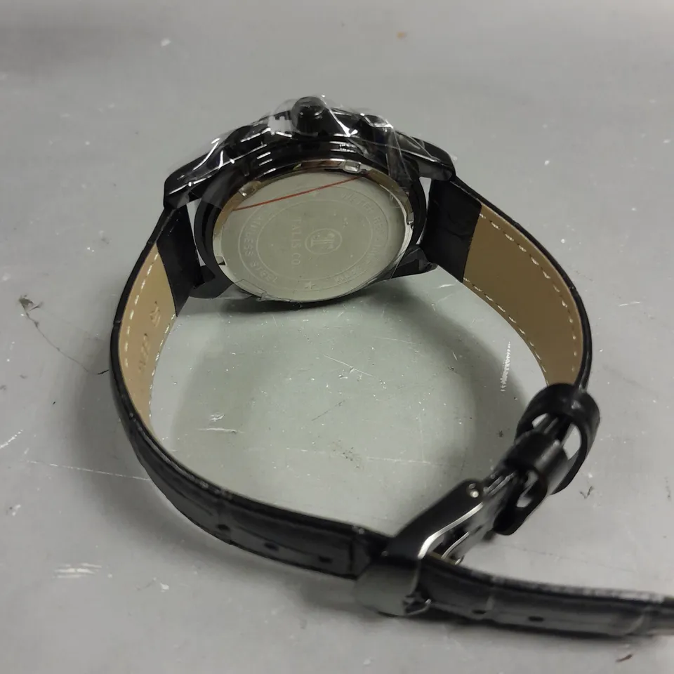 MENS TALIS CO 7120 CHRONOGRAPH WATCH – MOON PHASE MOVEMENT