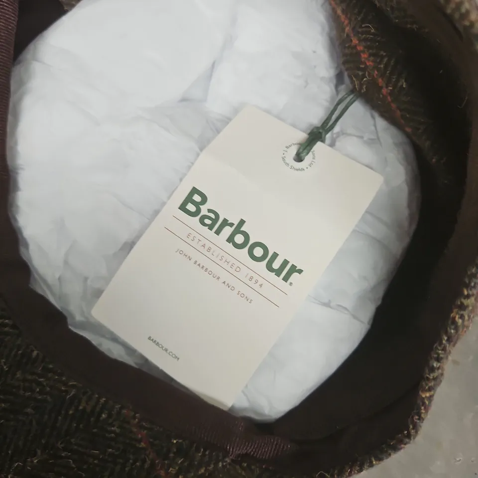 BARBOUR CHEVRIOT FLAT CAP IN OLIVE - SMALL