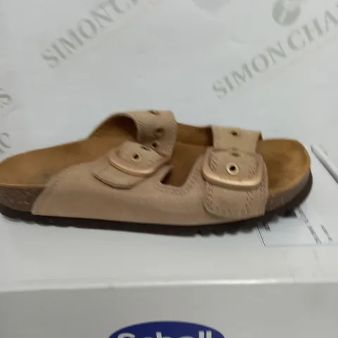 SCHOLL FLAT SANDALS IN SAND SIZE 5
