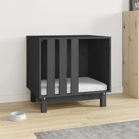 BOXED GORMAN DOGHOUSE
