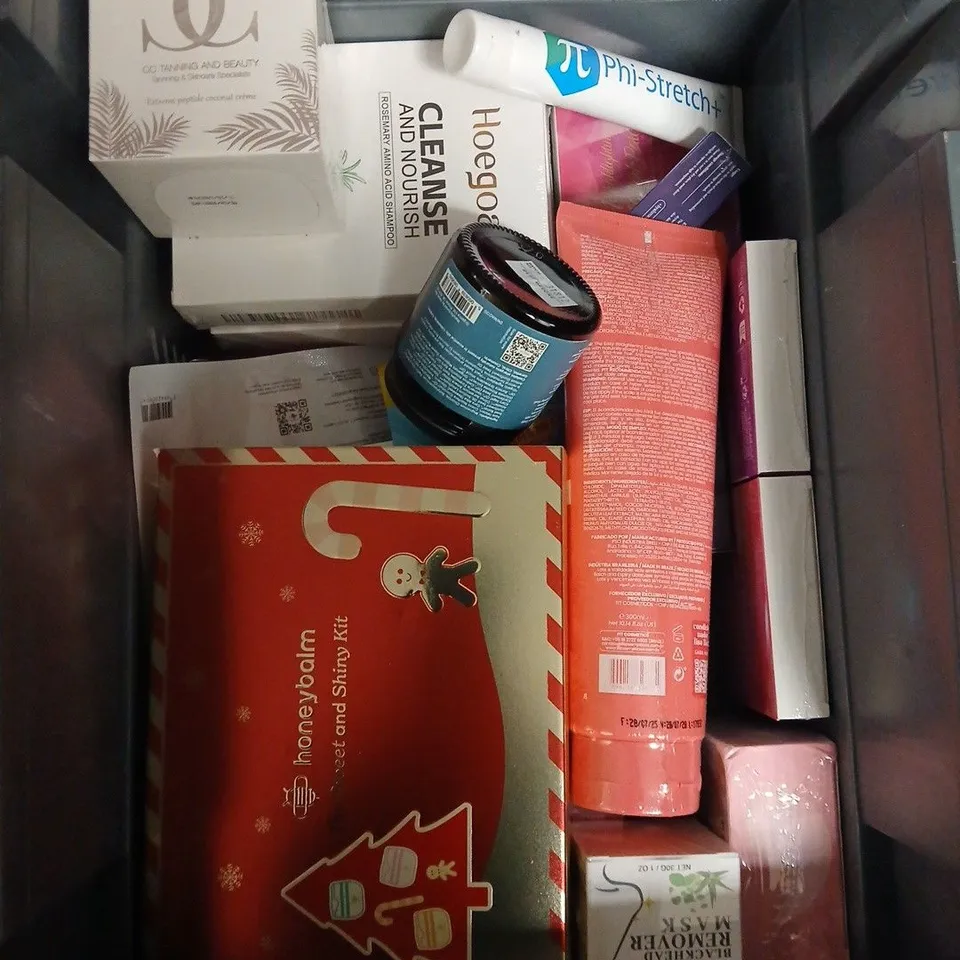 APPROXIMATEY 20 ASSORTED HEALTH AND BEAUTY PRODUCTS TO INCLUDE - BARBIE DREAMHOUSE BEAUTY SET - ZEPHOCO 2 IN 1 EYE AND CHEEK PALETTE AND KOEC PDRN COLLAGEN EYE PATCH