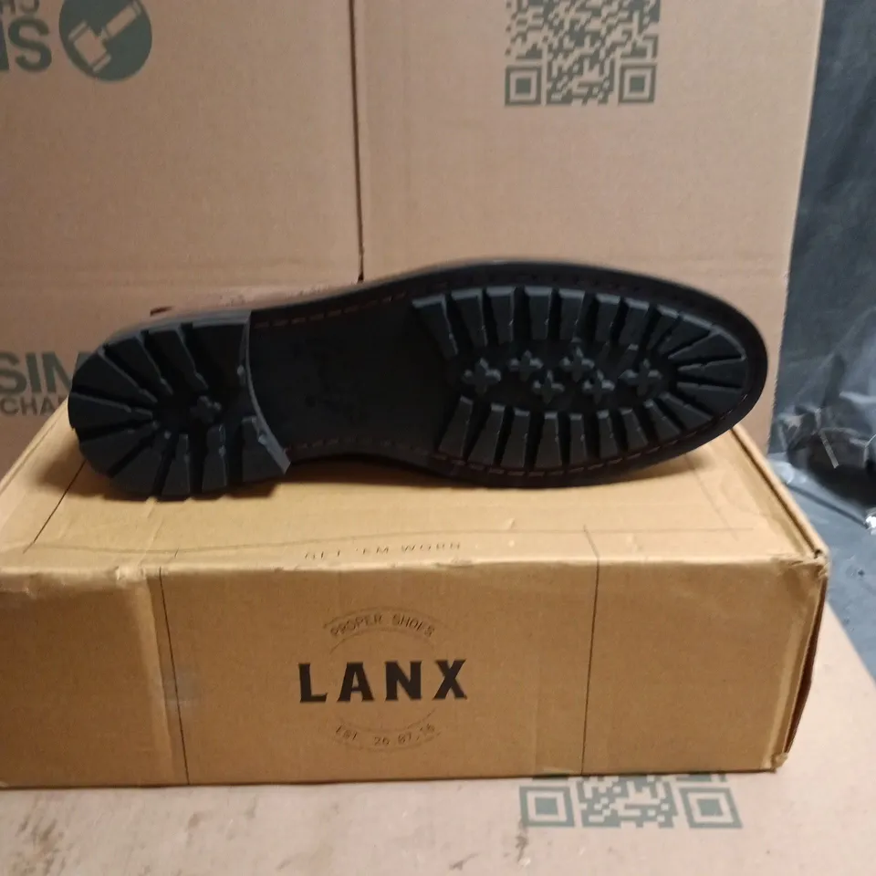 LANX BAYLEY ACACIA DISTRESSED BOOTS – UK 13 (EU 47 / US 14)
