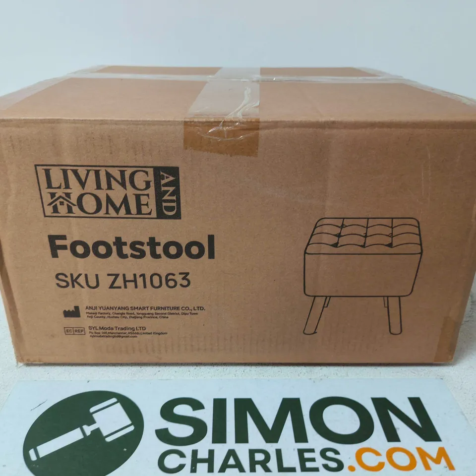 LIVING HOME FOOTSTOOL – BOXED