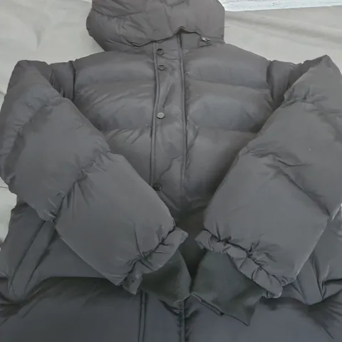 GABOS LONDON BLACK PUFFER JACKET, SIZE M 