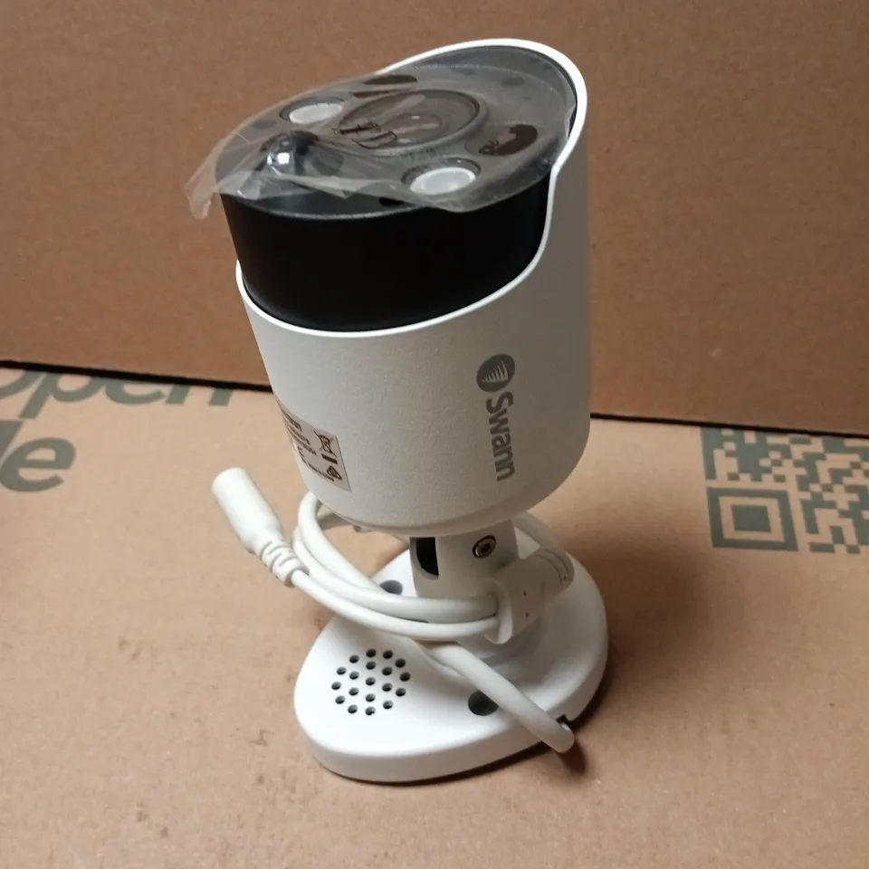 SET OF 4 SWANN NHD-885MSFB 4K SPOTLIGHT THERMAL MOTION SENSING BULLET SECURITY CAMERAS