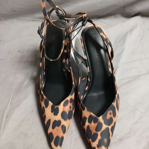 STRADIVARIUS LEOPARD PRINT HEELED SANDALS β SIZE EUR 37