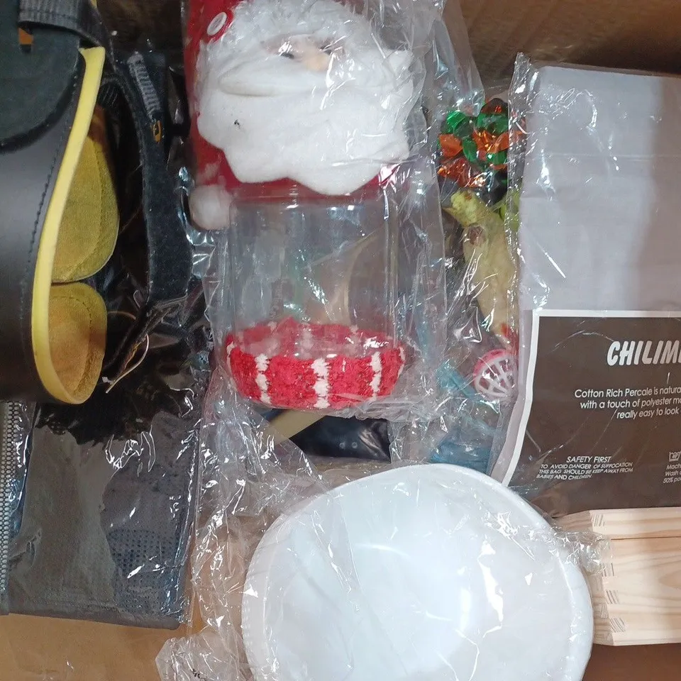 BOX OF APPROXIMATELY 20 ASSORTED HOUSEHOLD ITEMS TO INCLUDE KNITTING YARN, DECORATIVE METAL POSTER, ETC