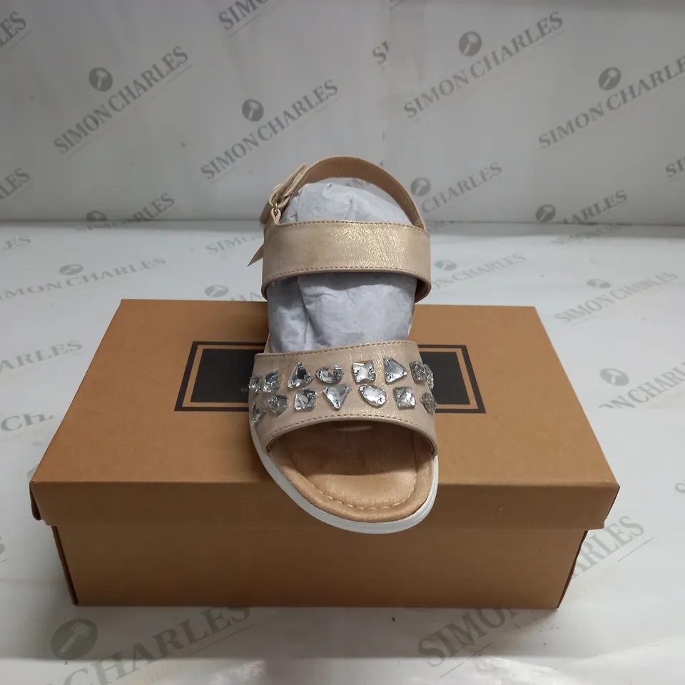 BOXED PAIR OF CUSHION-WALK EMBELLISHED STRAPPY SANDALS IN GOLD - 7