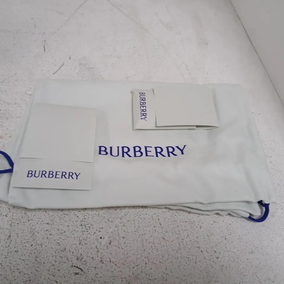 BURBERRY LEATHER PUMP SHOES – BURGUNDY, UK 5 (EU 38)