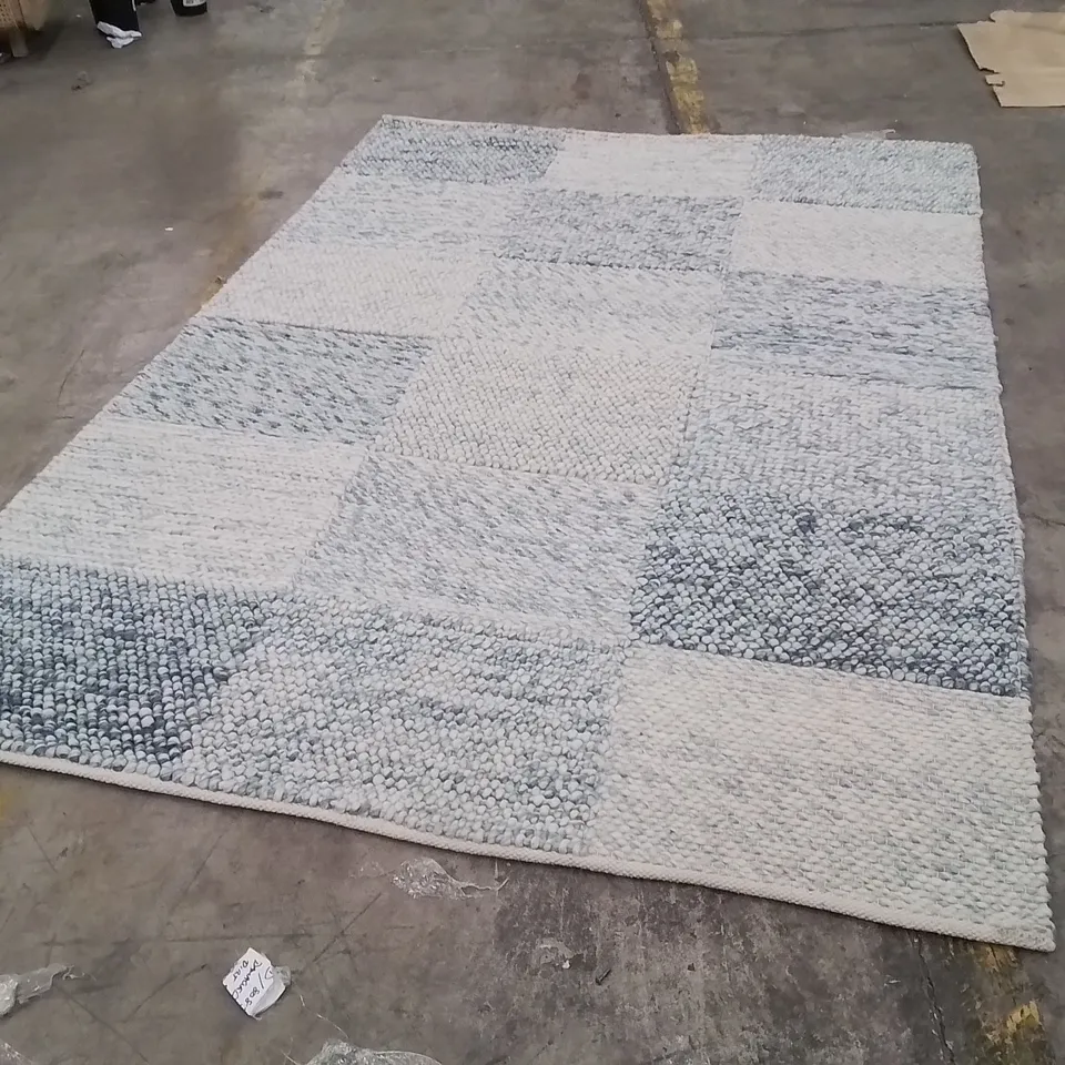 QUALITY DESIGNER AREA RUG - APPROXIMATELY 230X160CM