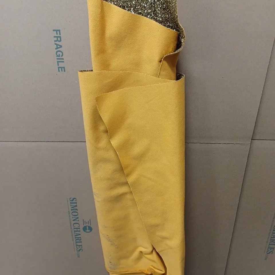 ROLL OF FABRIC SPARKLY GOLD PHOTOGRAPHIC BACKDROP MATERIAL - COLLECTION ONLY