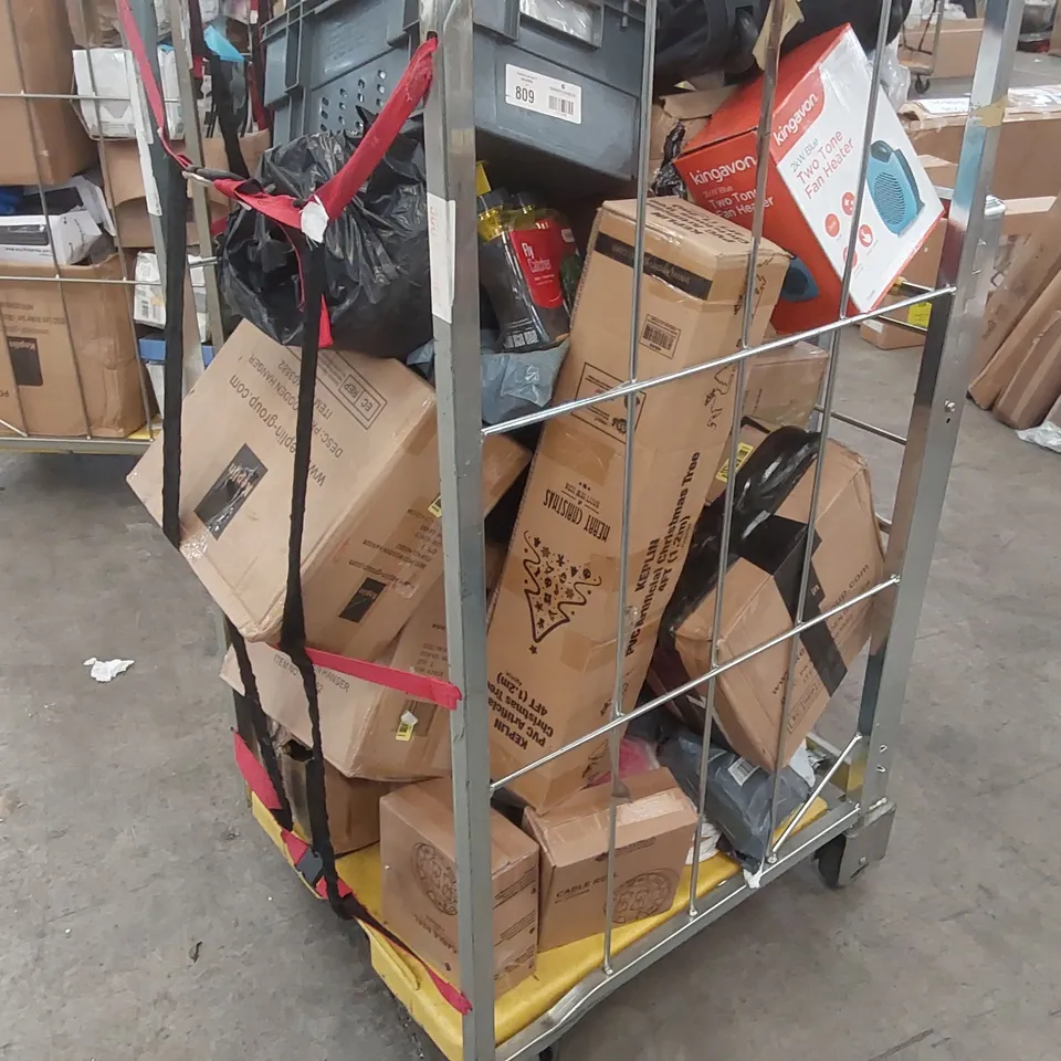 CAGE OF ASSORTED CONSUMER PRODUCTS/FURNITURE PARTS INCLUDING: CABLE REEL, ARTIFICIAL CHRISTMAS TREE, FAN HEATER ECT // CAGE NOT INCLUDED 