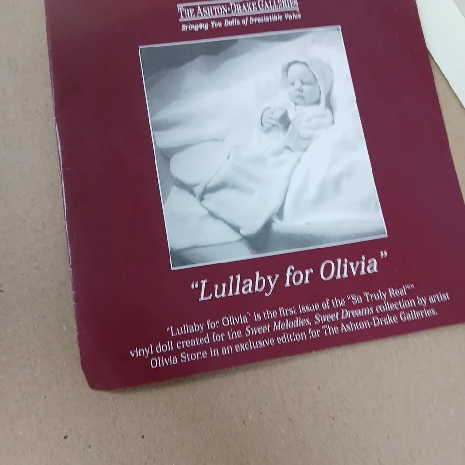 THE ASHTON-DRAKE GALLERIES LULLABY FOR OLIVIA VINYL DOLL – PINK SLEEPSUIT, BOXED