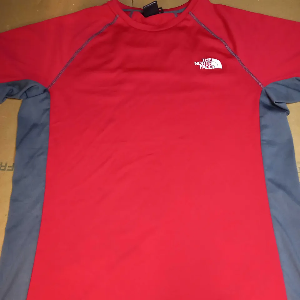 THE NORTH FACE LOGO CASUAL T-SHIRT SIZE M