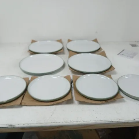 SET OF 8 WHITE CERAMIC DINNER PLATES 4 SMALL 4 LARGE