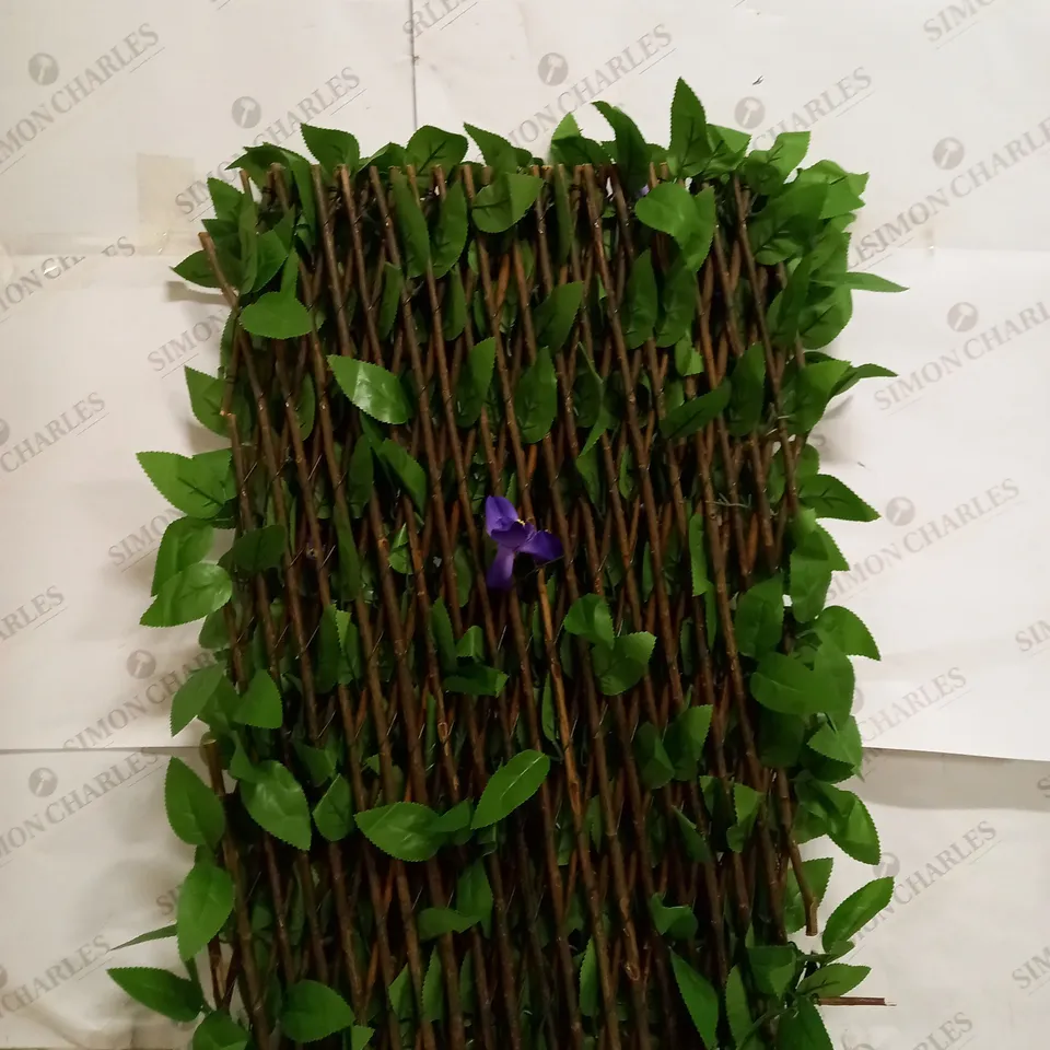 FAUX DÉCOR LILAC BLOOM TRELLIS 180X60CM RRP £31.99