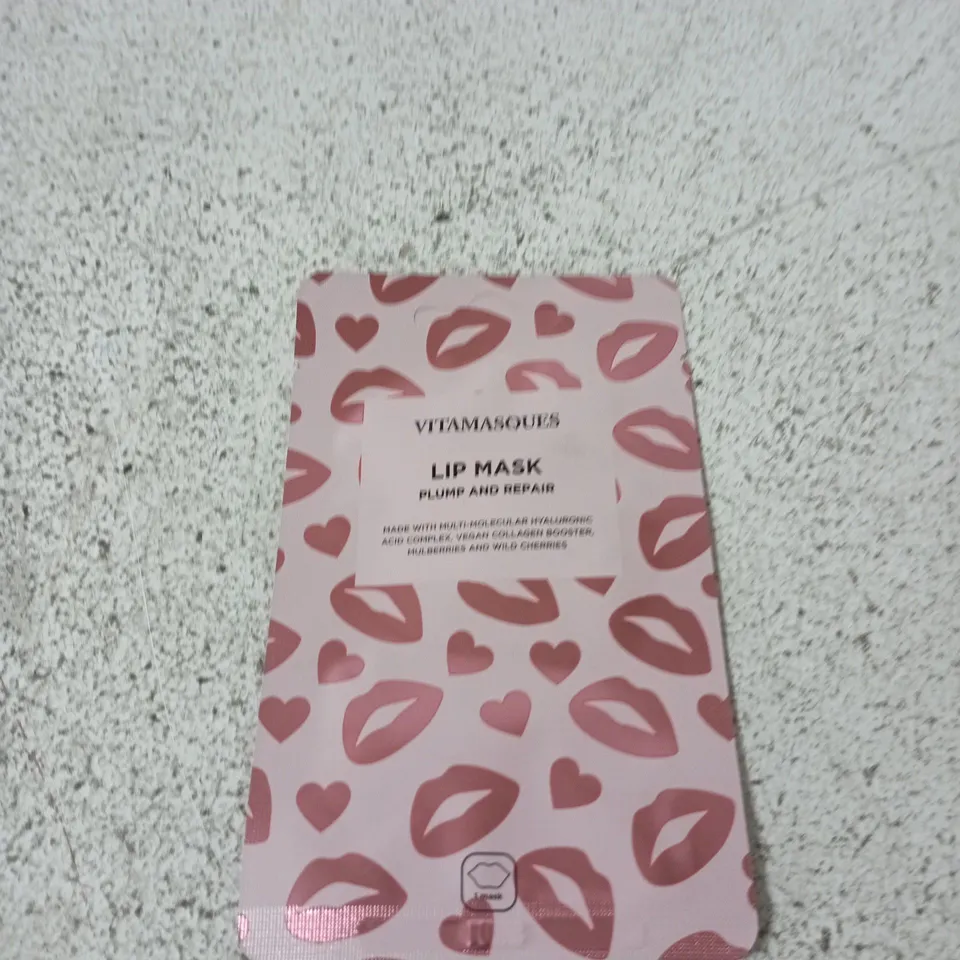BOX OF APPROXIMATELY 50 X VITAMASQUES LIP MASK – PLUMP & REPAIR