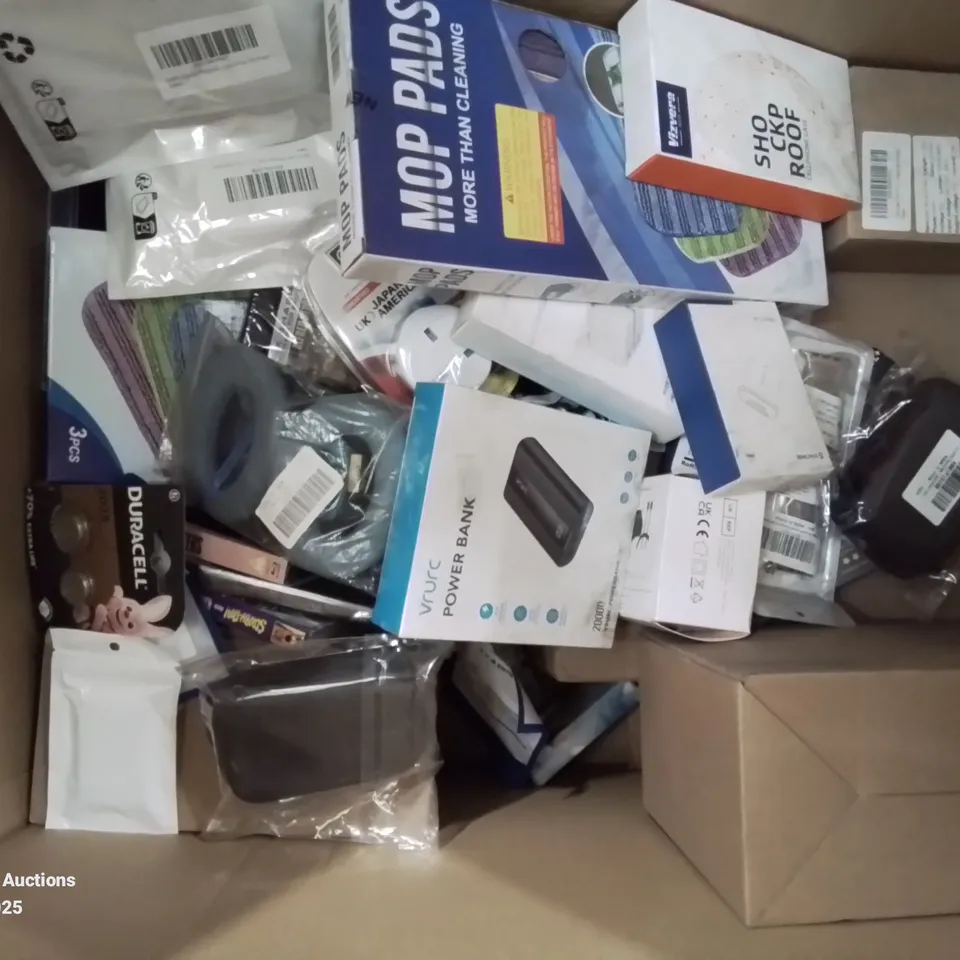 BOX CONTAINING LARGE AMOUNT OF BOXED ELECTRICAL ITEMS TO INCLUDE: WIRELESS EARPHONES, WIRELESS GAMING CONTROLLER'S, POWER BANKS, HEADPHONES AND LOTS MORE