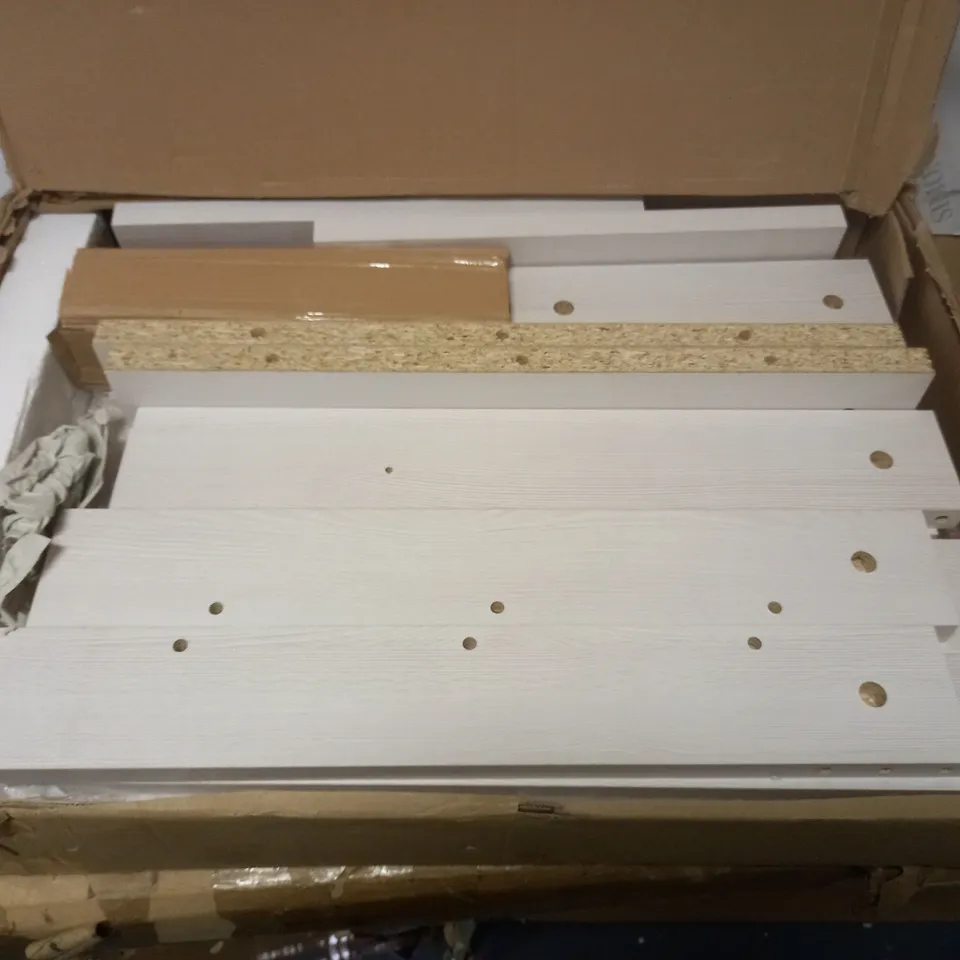 PANAMA WHITE SIDE TABLE 