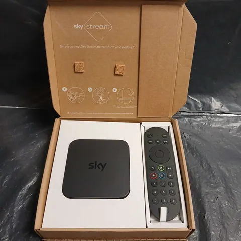 SKY STREAM STREAMING MEDIA BOX WITH REMOTE