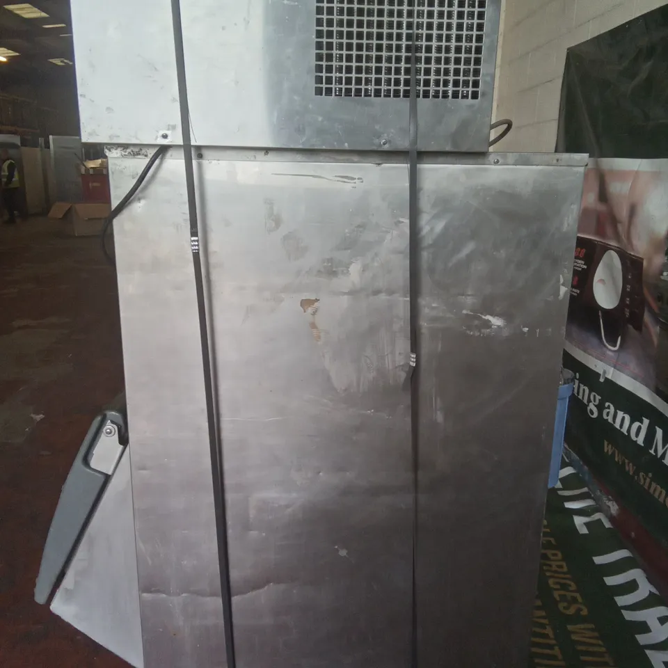 COMMERCIAL FOLLETT ICE MAKER WITH VENTILATION 