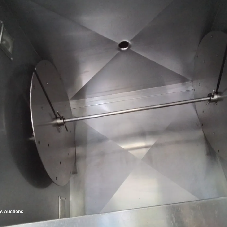 BKI ROTTISERI OVEN ON STAND