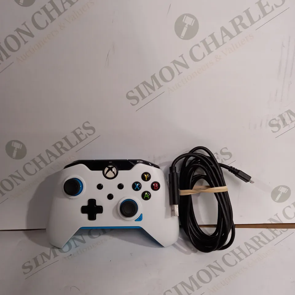 PDP ION WHITE XBOX WIRED CONTROLLER