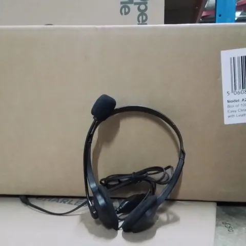 BOXED APPROXIMATELY 100PCS EASY CLEAN HEADPHONES WITH LEATHER EARPADS