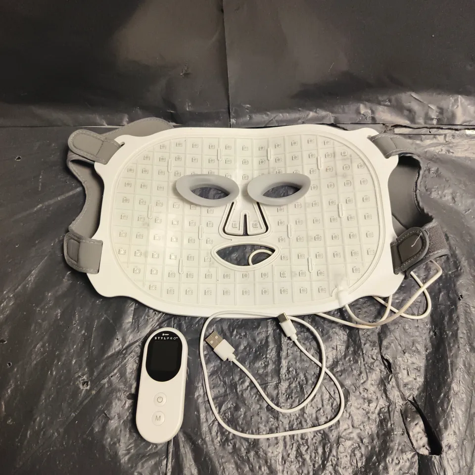 STYLEPRO LED FACIAL MASK WITH REMOTE – WHITE