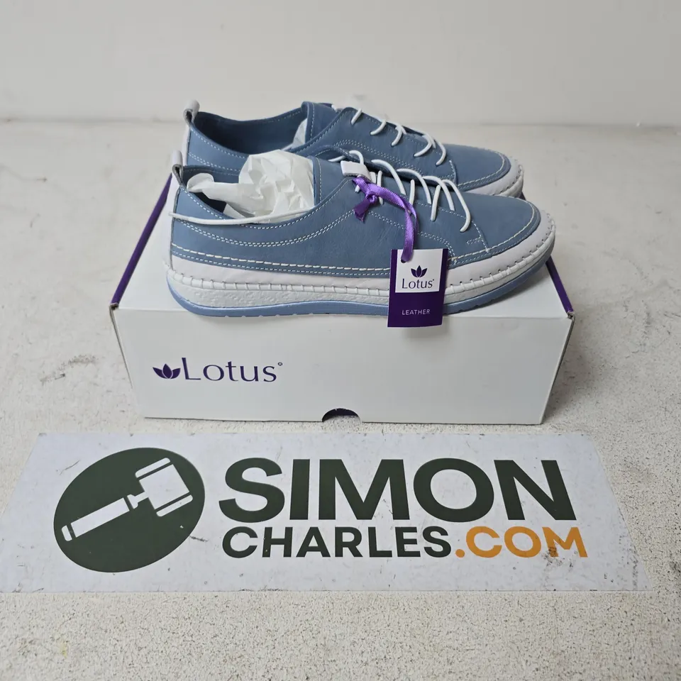 BOXED PAIR OF LOTUS RIMINI SHOES IN BLUE - EU 39