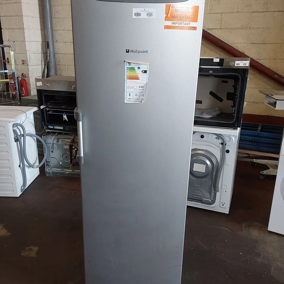 HOTPOINT RLFM171G TALL FRIDGE - GRAPHITE