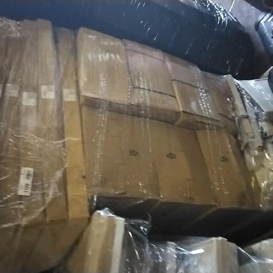 PALLET OF APPROXIMATELY 20 MIXED WC TOILET UNITS