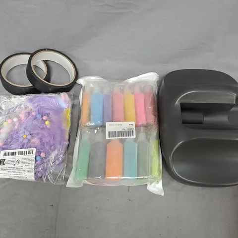 APPROXIMATELY 10 ASSORTED HOUSEHOLD ITEMS TO INCLUDE DREAMCATCHER, ETC