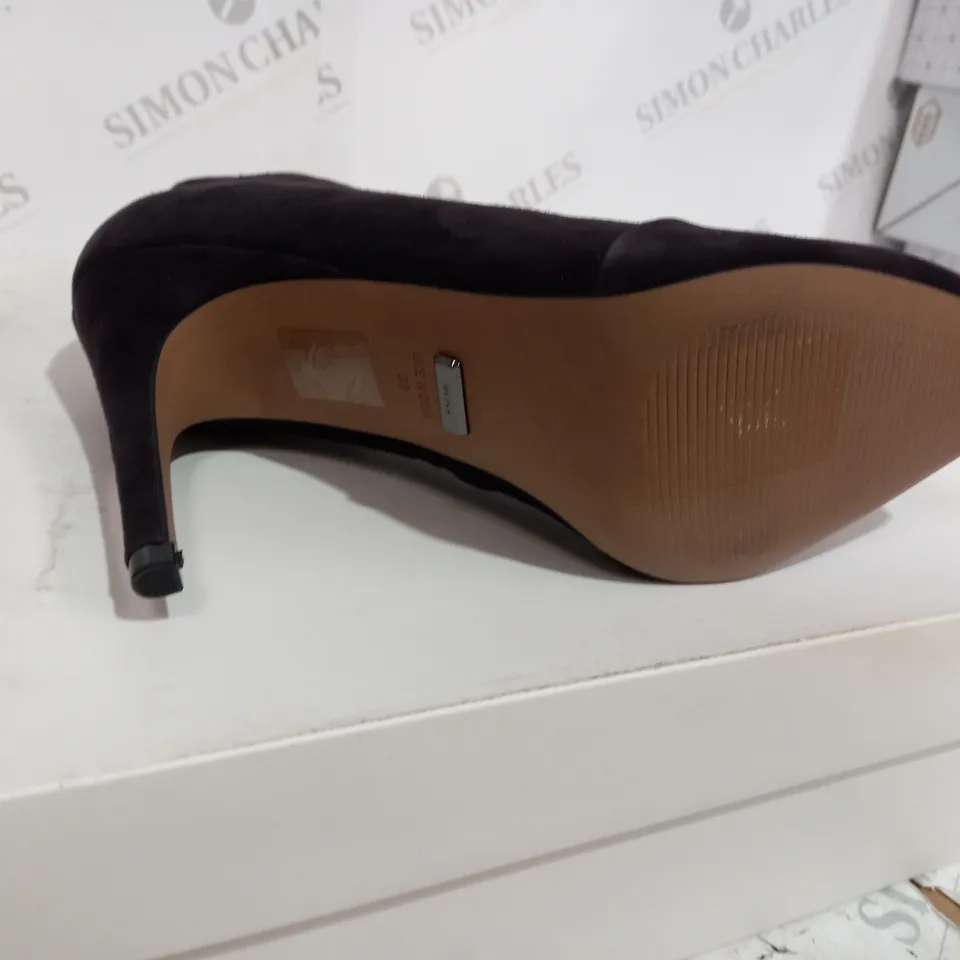 BOXED REISS SUEDE CHOCOLATE BOOT HEELS - SIZE 5