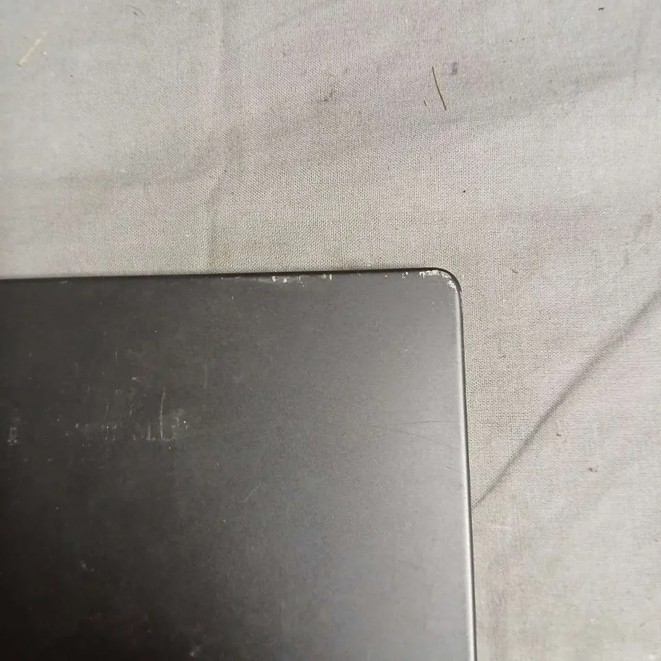 SAMSUNG GALAXY TABLET - BLACK